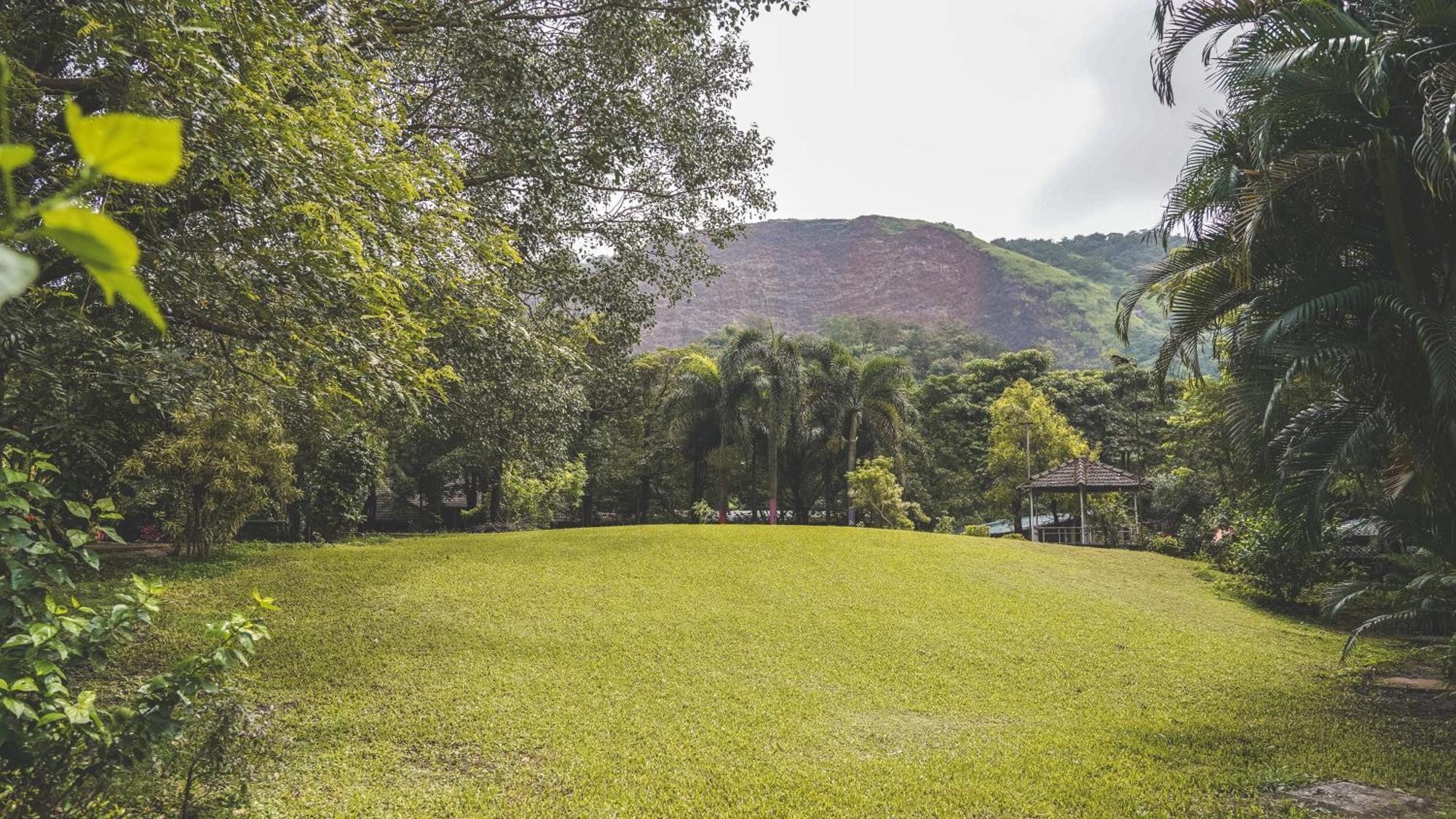 Whispering Peepul Resort Badlapur Exterior photo