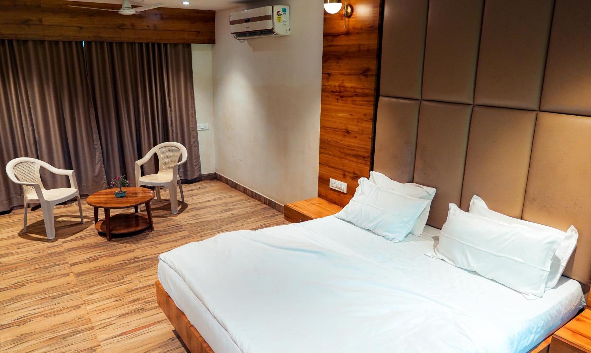 Whispering Peepul Resort Badlapur Exterior photo